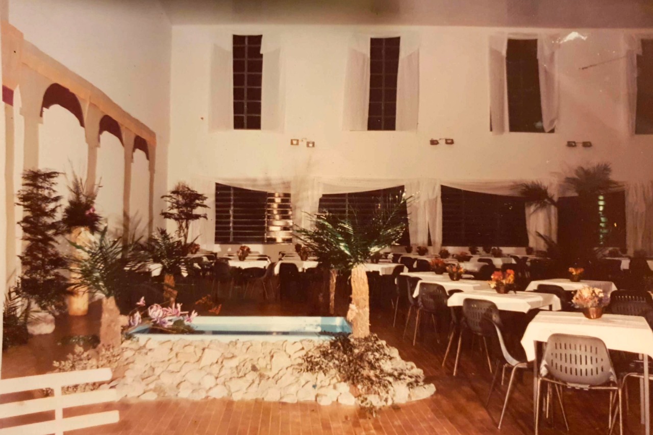 Detalhes  do salão. Reparem que tudo era preparado  exclusivamente  para a ocasião.