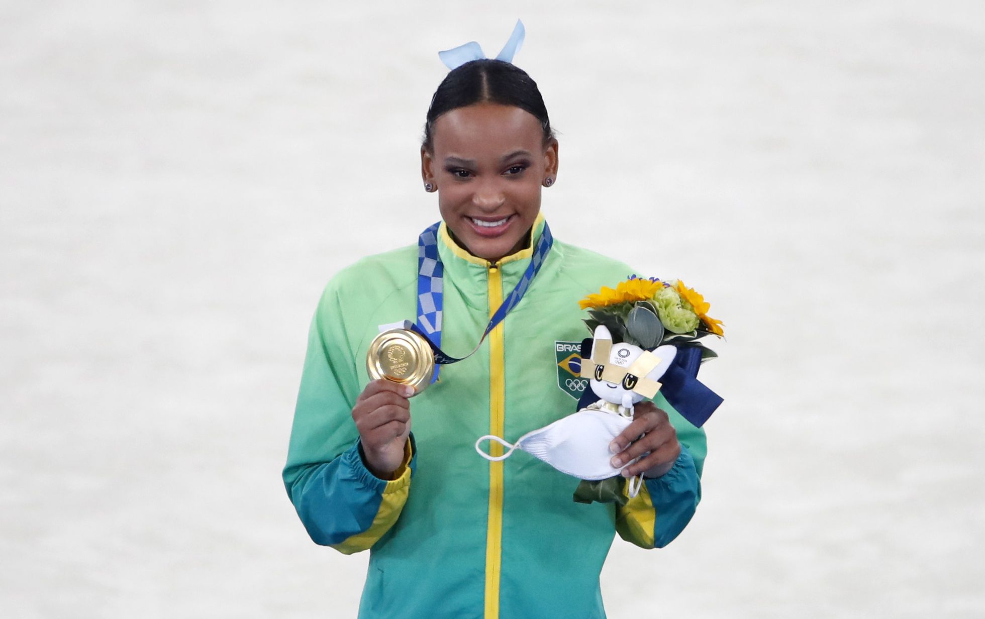 Rebeca Andrade, medalhas de ouro e prata na ginástica artística - TATYANA ZENKOVICH / EFE