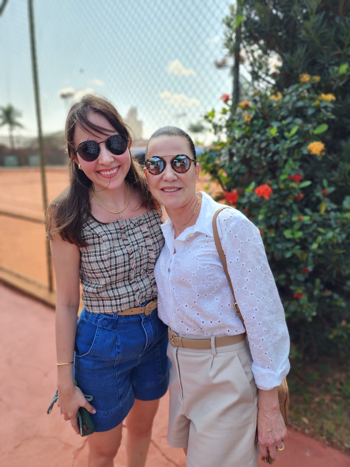 Helena Dezem,  Bia Dezem