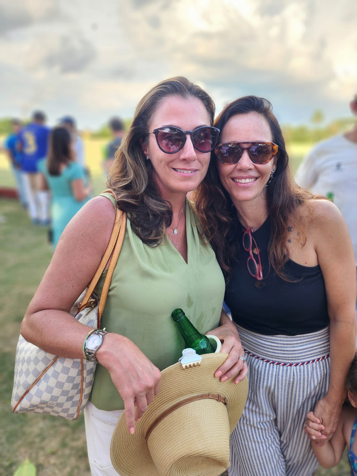 Julia Junqueira, Mariana  Mazzetto