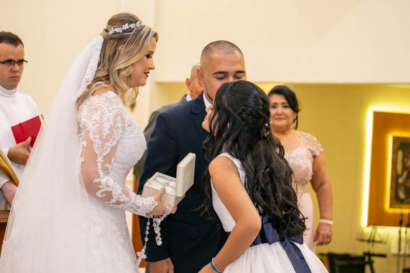 ... entregues por Sabrina Ikeda de Araújo