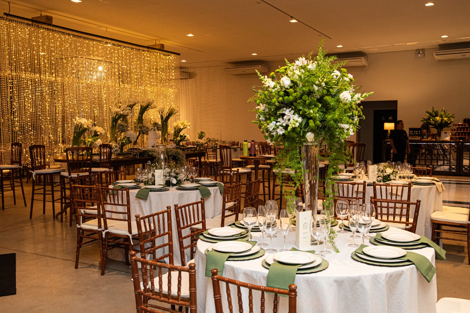 ... lisiantus, astromelias e rosas