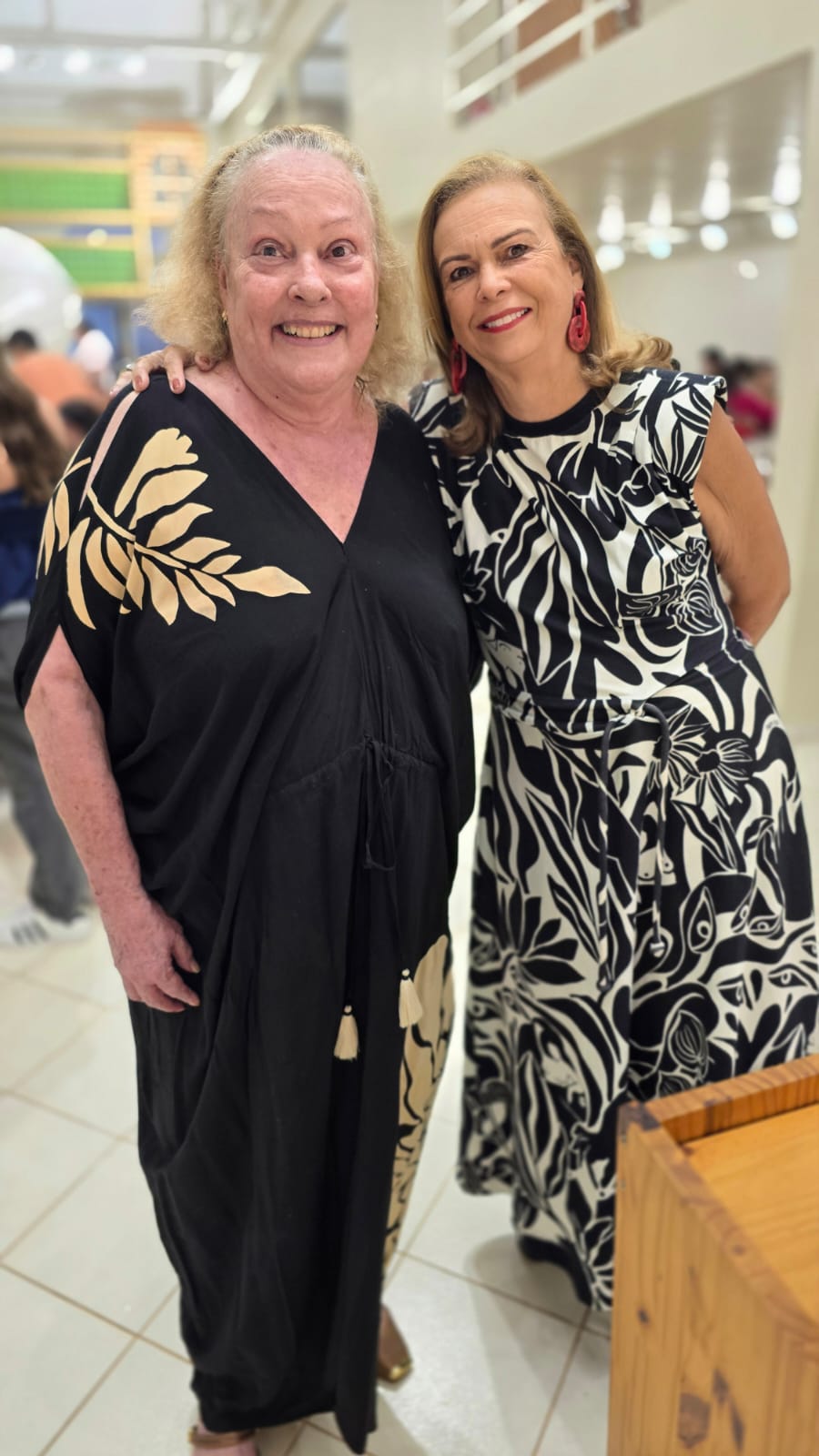 Cristina Lúcia de Oliveira Souza Garcia da Silveira, Valéria Cunha Sousa