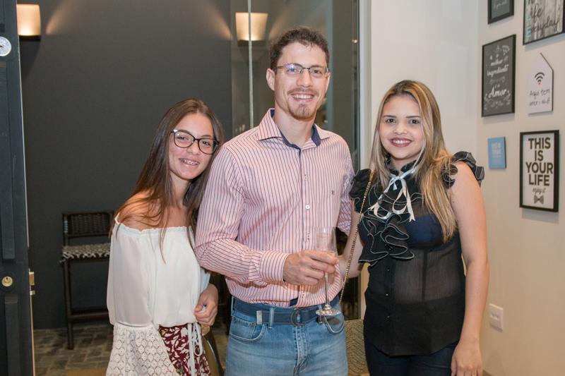 Bruna Senhuk, Bruno Senhuk, Amanda Senhuk