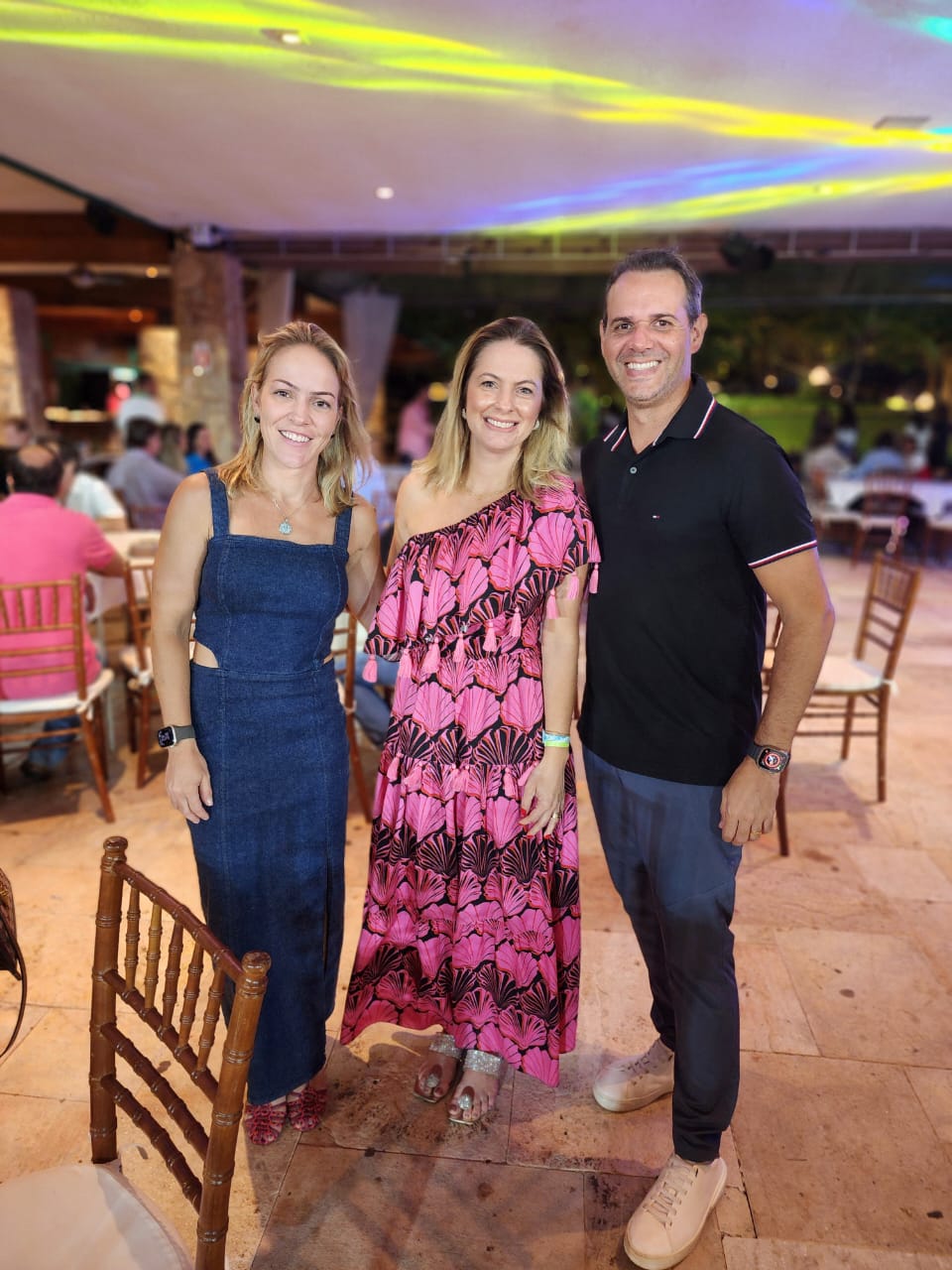 Helena  Vilella  Rosa, Melissa  e  Carlos Eduardo Tolói