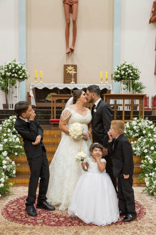 Foto tradicional: Lucas Theodoro, Thauany Santana Martins e Matheus Mendes