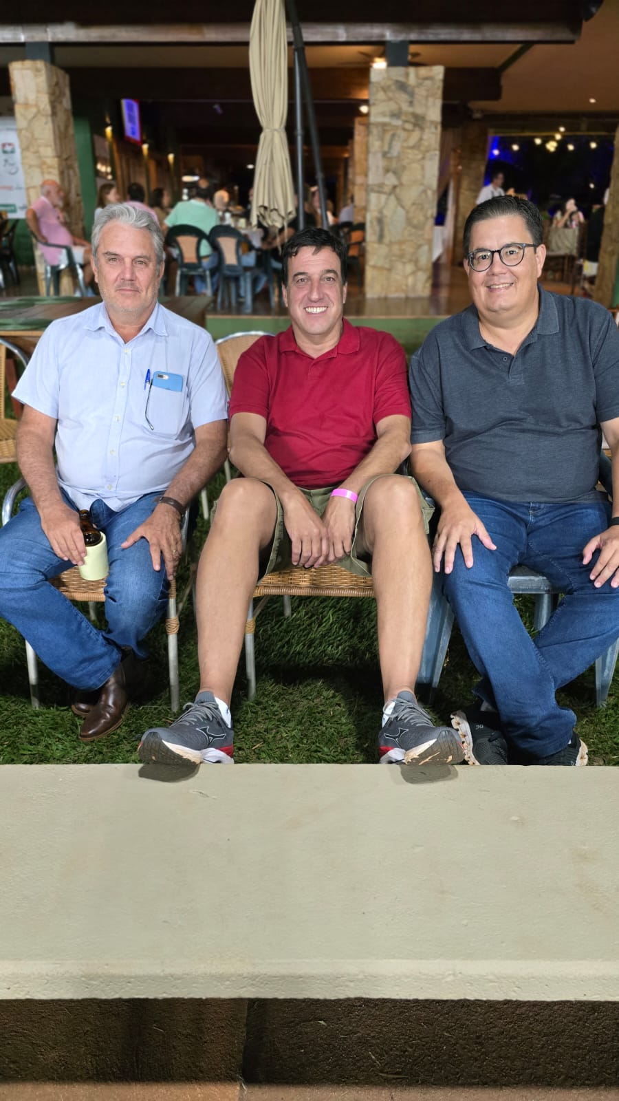 Noto  Parisi, Rodolfo  Meirelles, Juliano  Mendonça