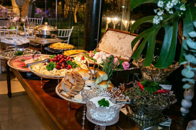 ... entradas e jantar...