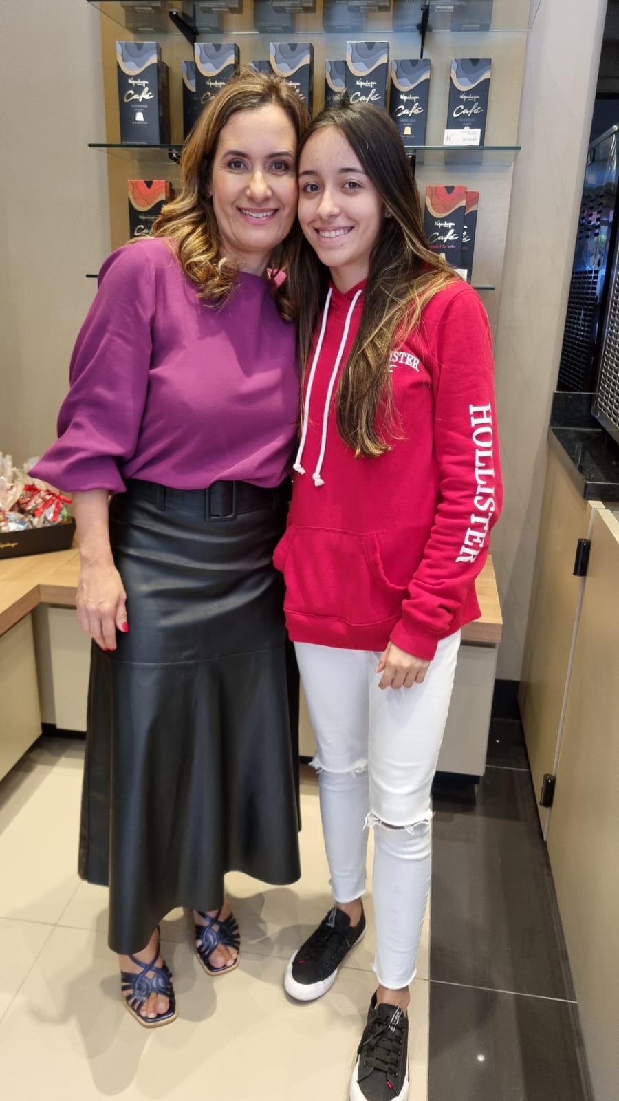 Silvia Melo. com a filha  Helena