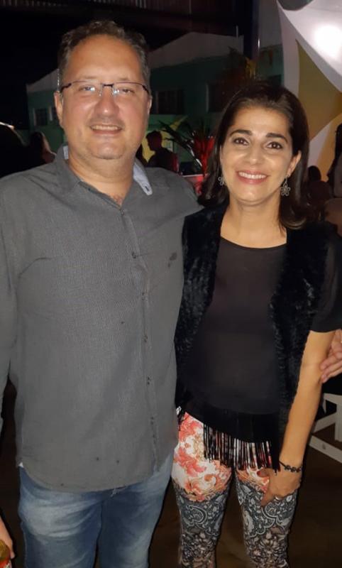 Maísa e Rodrigo Nicolau
