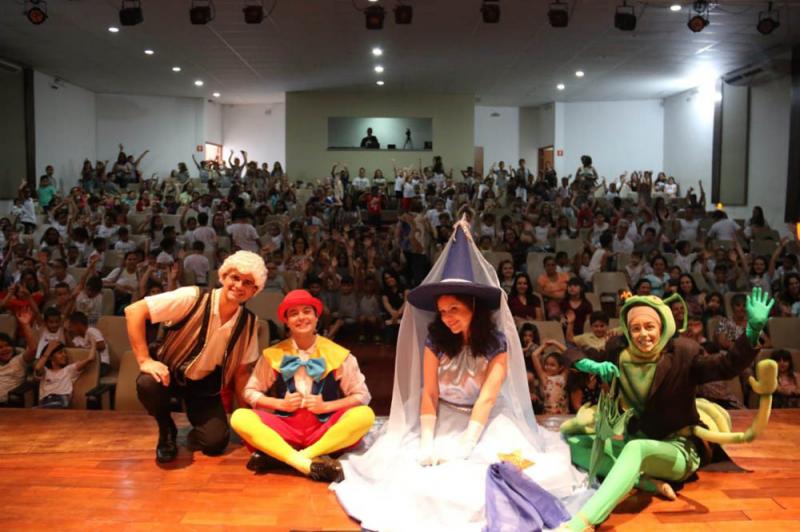 Muitos eventos passaram pelo anfiteatro Arthur Parada como a peça "Pinocchio", pela Companhia Cambaia