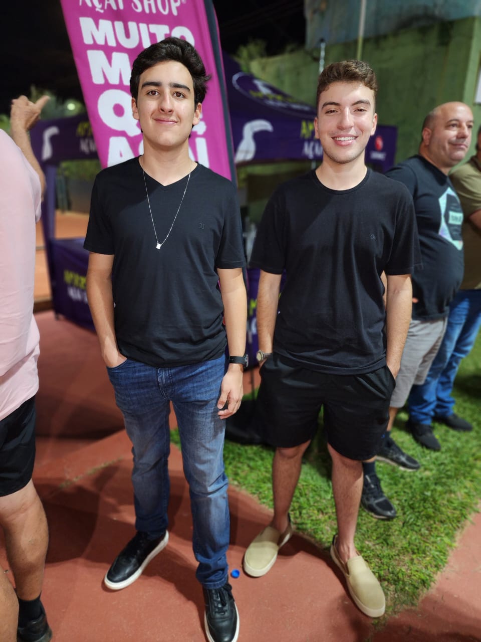 Fábio  Figueiredo  Junqueira  de  Mattos, Henrique  Alves