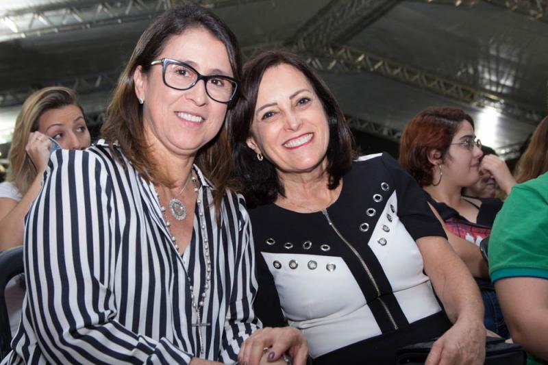 Na primeira fila estavam sempre Dulce Mian e coordenadora da Educação Nilza Avezum