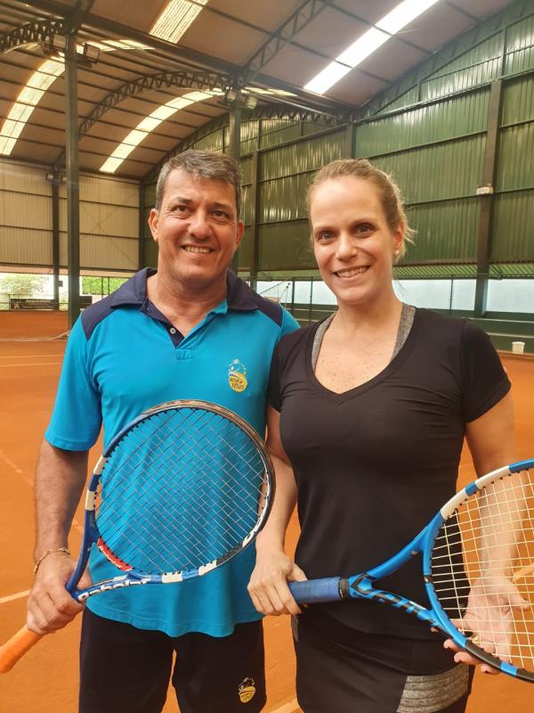 Gumercindo Júnior,  Vanessa  Danelutti