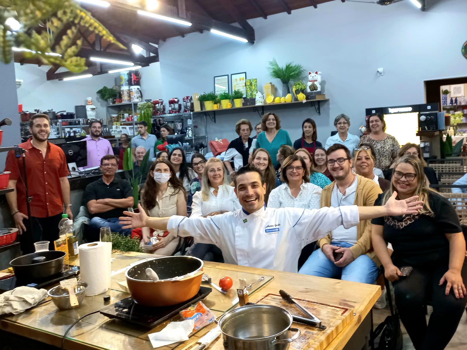 Participantes com o chef Gui Guzela