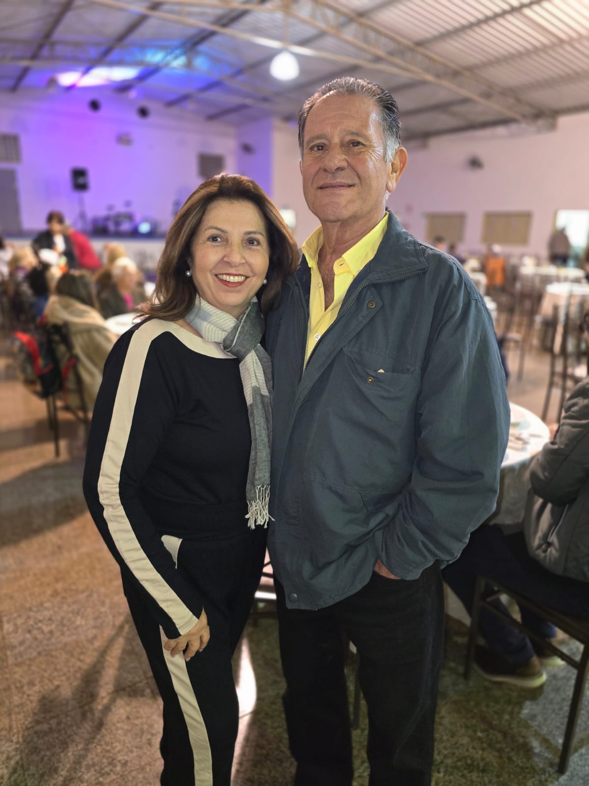 Angela  e Roberto  Dipe