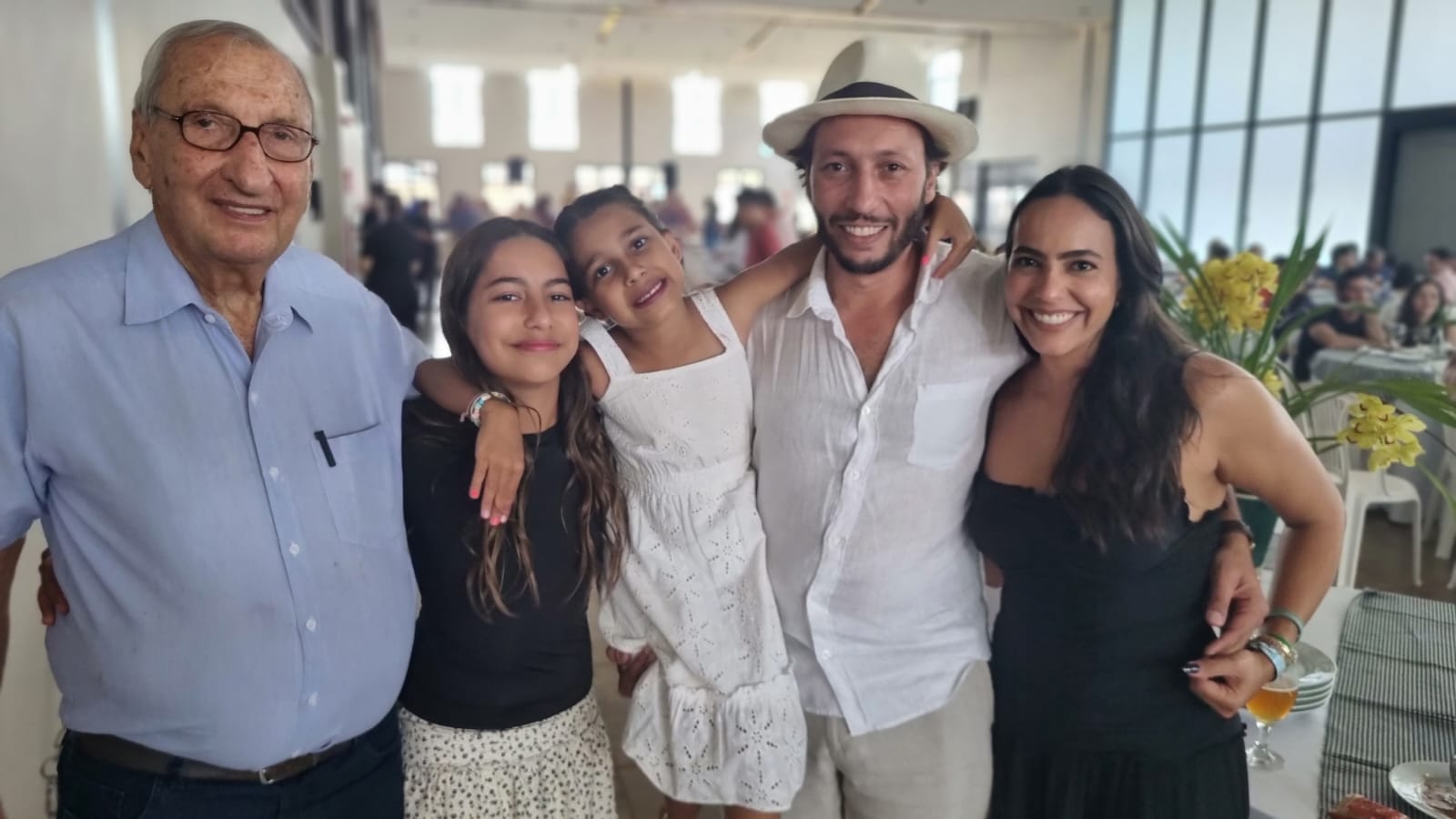 Ronaldo  Valentini,  Lara, Olivia,  Luiza Helena e Ronaldo  Valentini  Junior