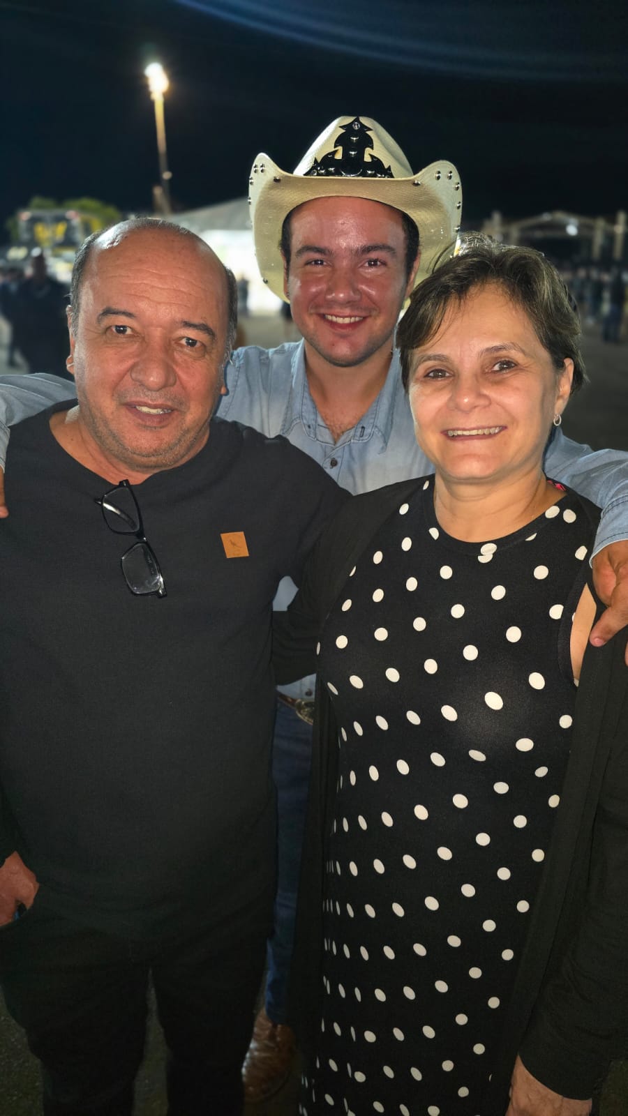 Felipe, Rose e Clesio  Dias