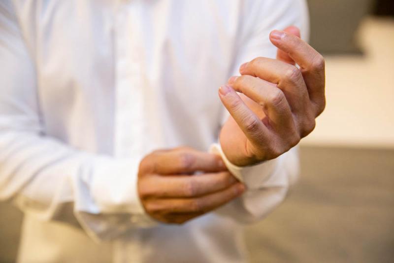 Enquanto isso o noivo ...