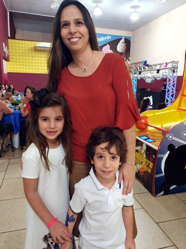 Samuel, Manuela e Fabiana Dipe Procópio