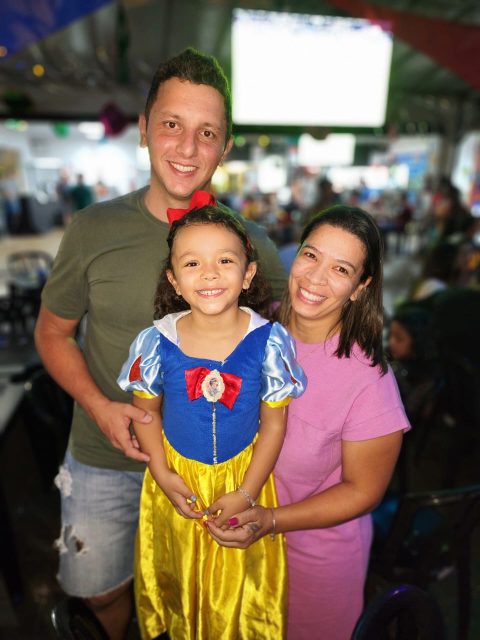 Melinda, Lady e Ricardo  Maritam