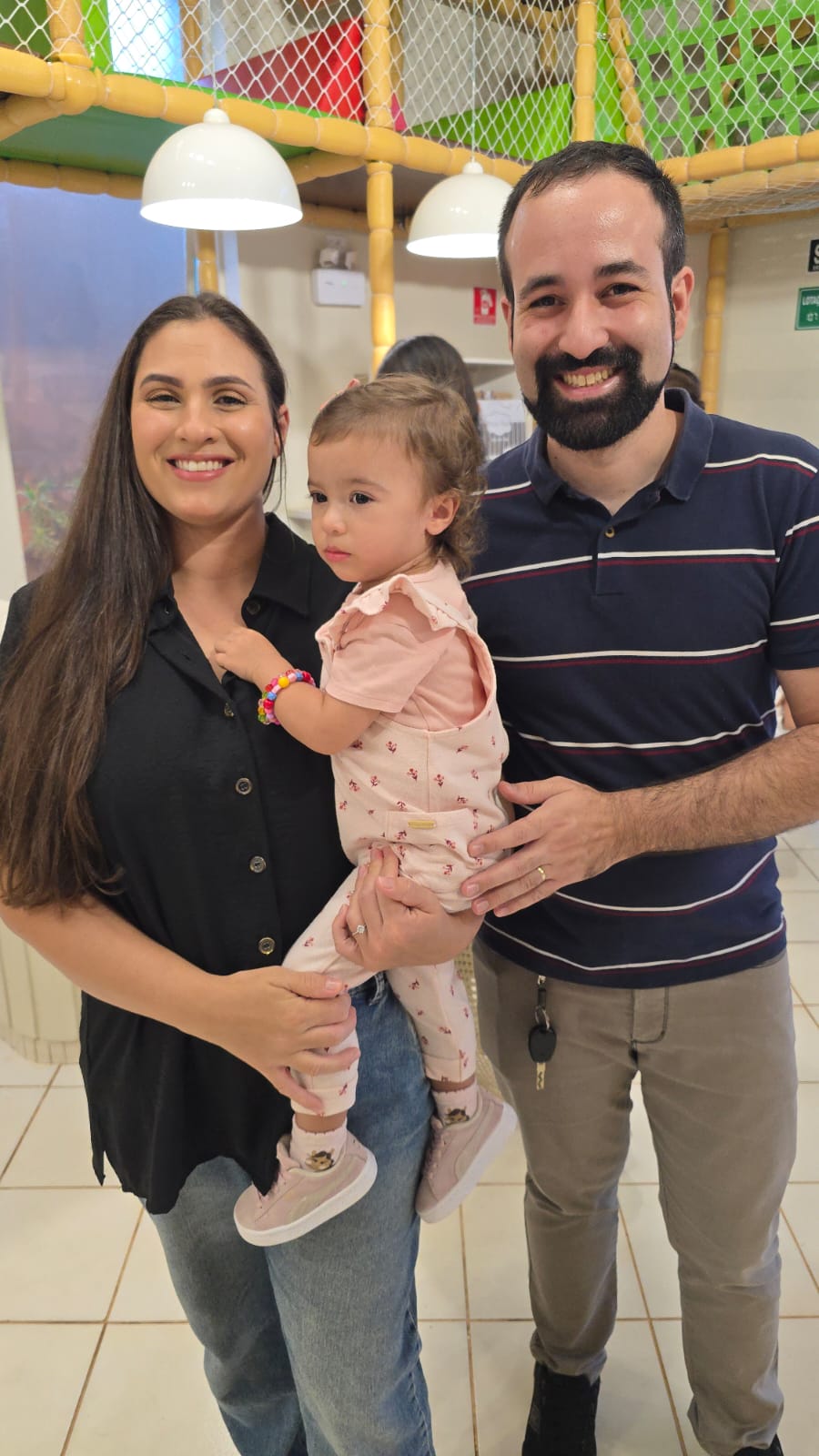 Beatriz, Rhaiane e Estevão Vieira