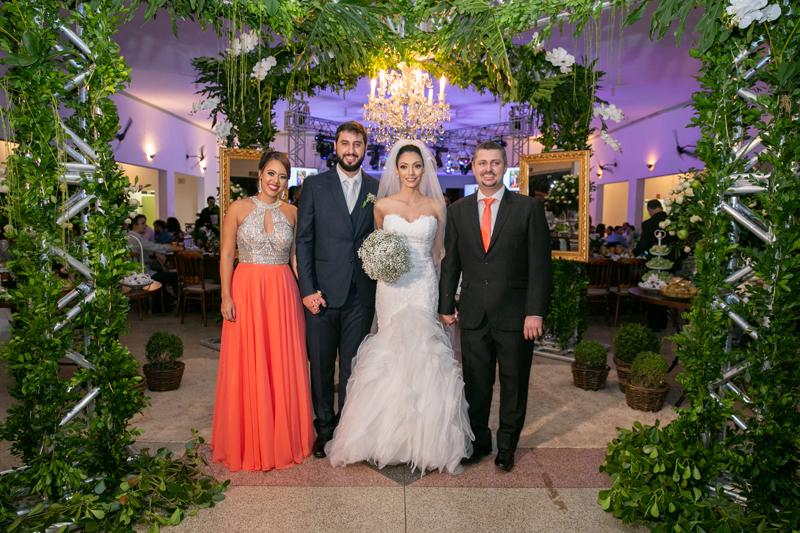 Júlia Gabriela e Thiago Lima Toneto
