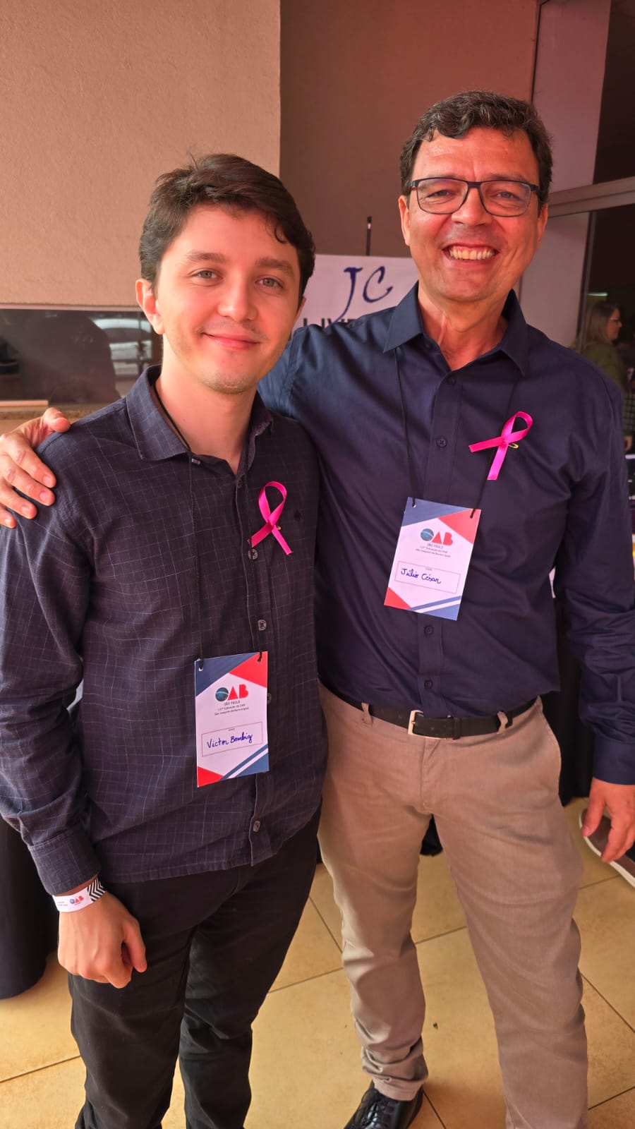 Victor Bombig, Júlio César Oliveira