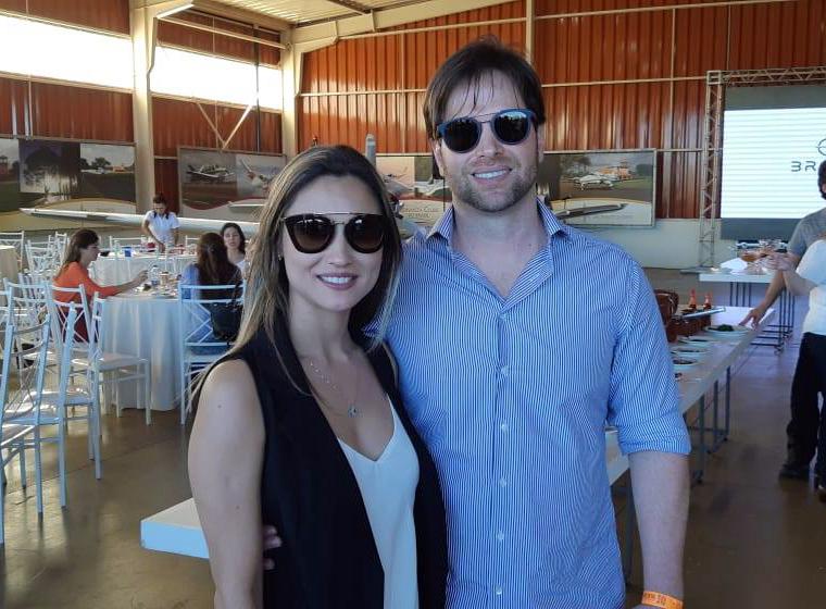 Débora Lacerda e Rodrigo Lyra