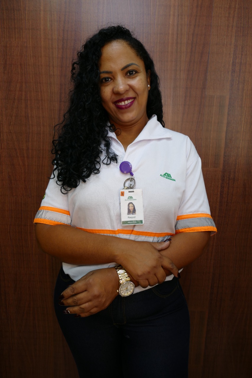 Raquel Sara de Lima da Silva - Tratorista