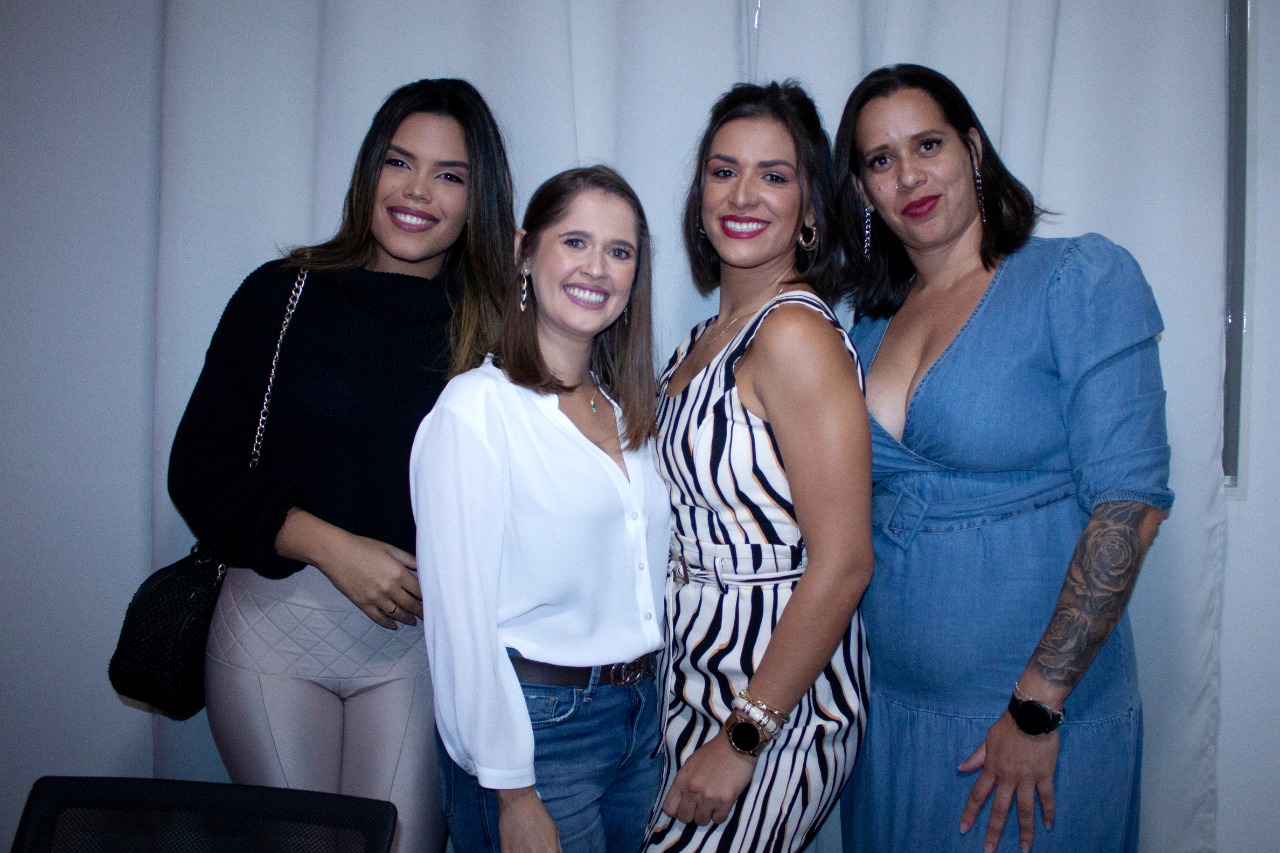 Dhamaris Martins, Kamila Kotono e Gabriela Izidoro