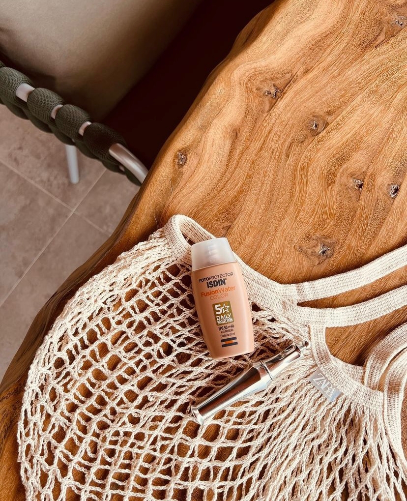 Bolsas de crochê neutras ou coloridas