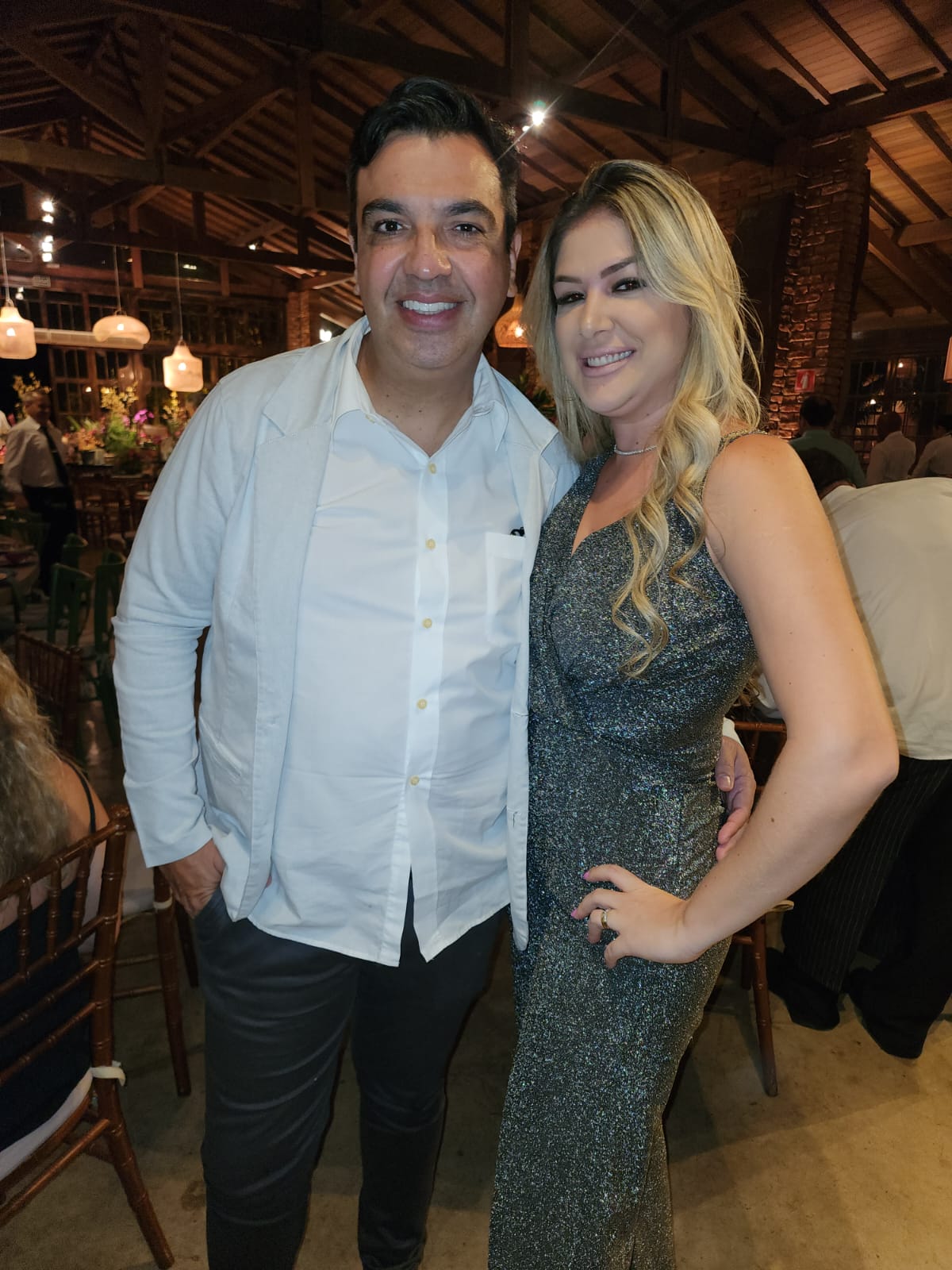 Tayla e  Rodrigo  Delfino