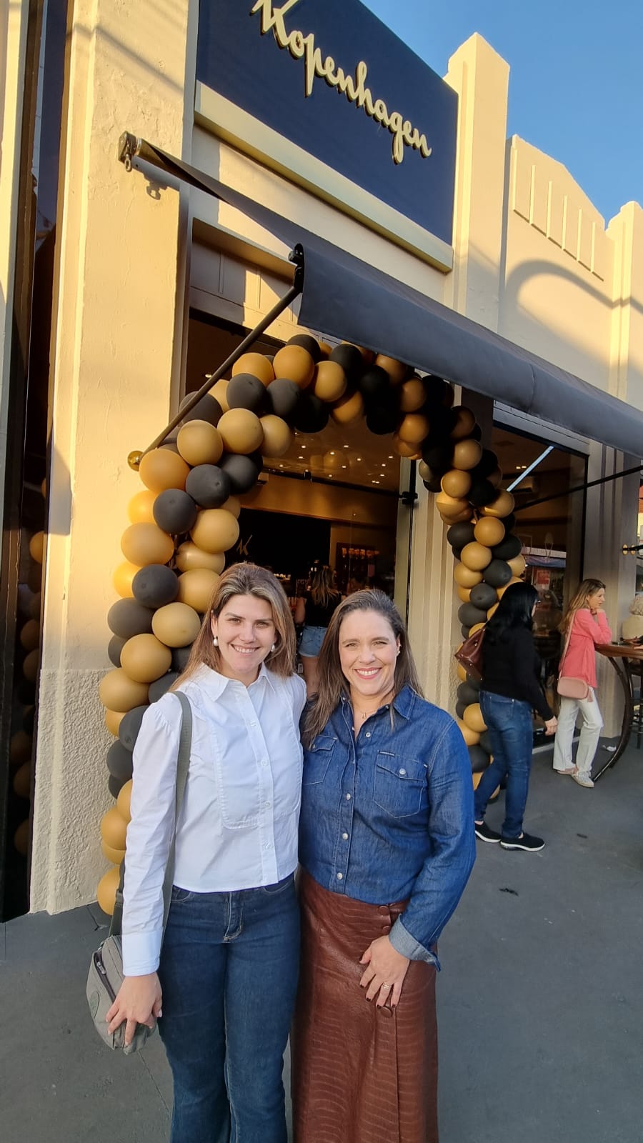 Bruna Baptistussi, Carol Diniz