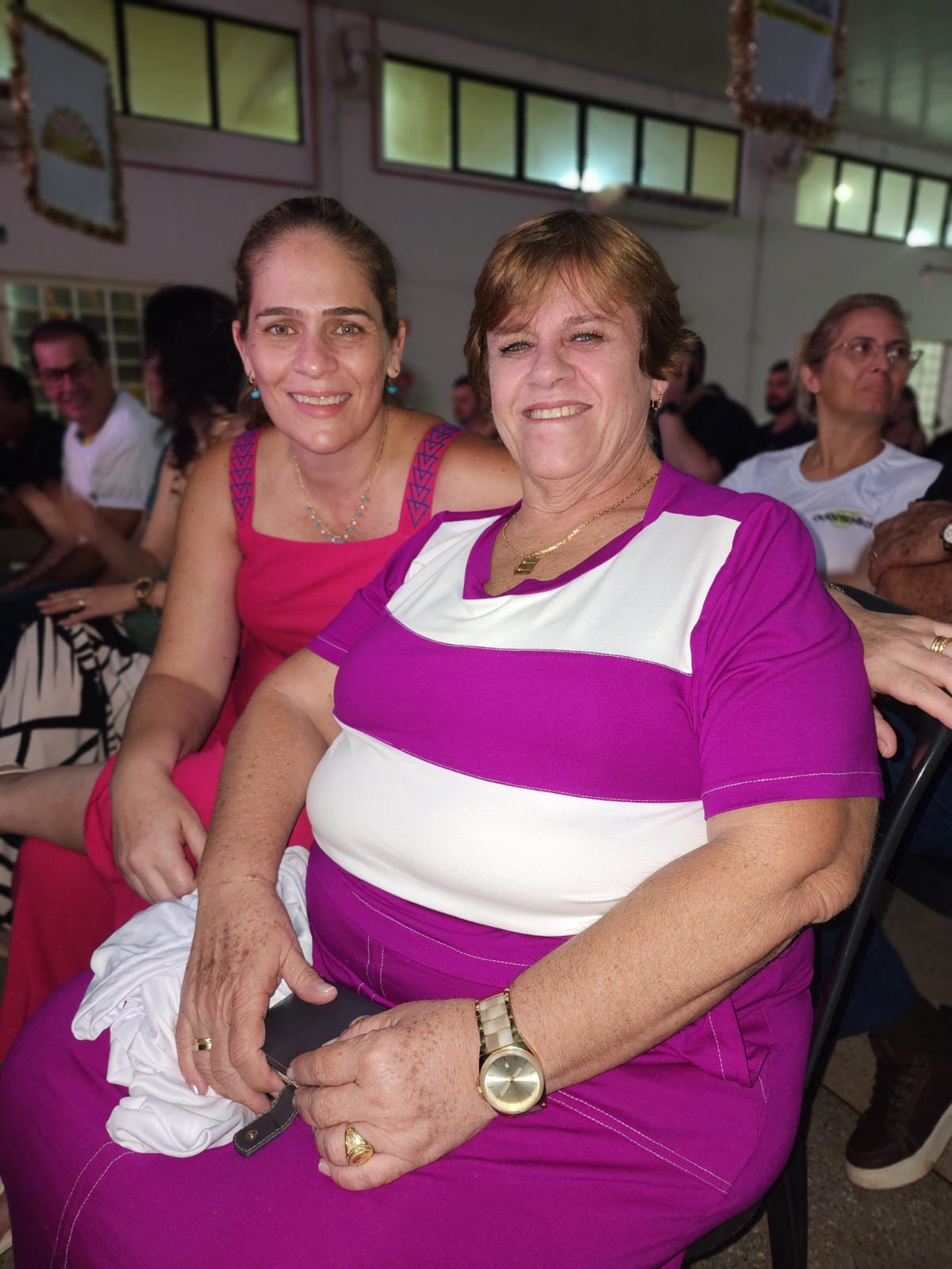 Karina e Rosangela  Oliveira