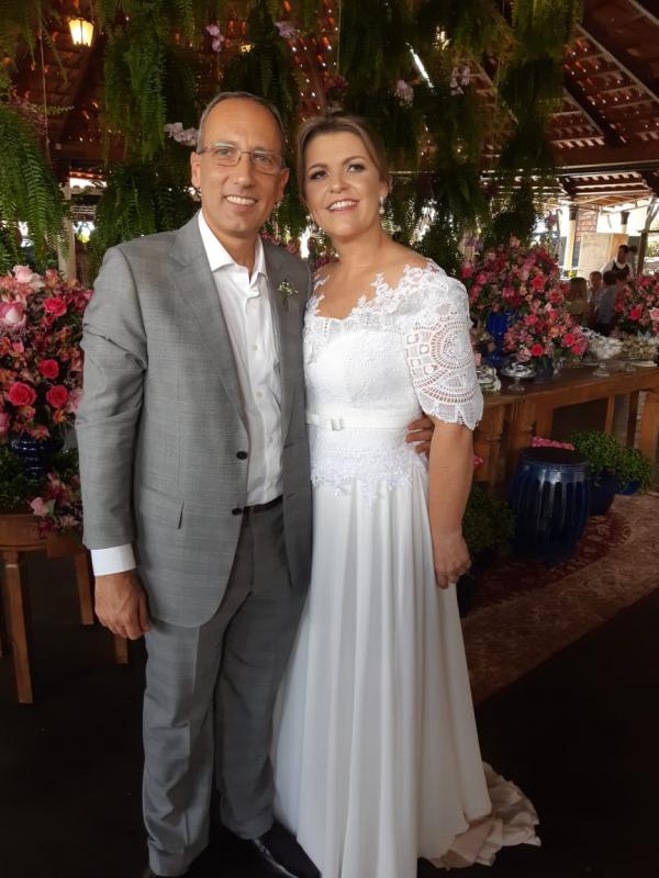 Os donos da festa, Carlos e Carla Valentini