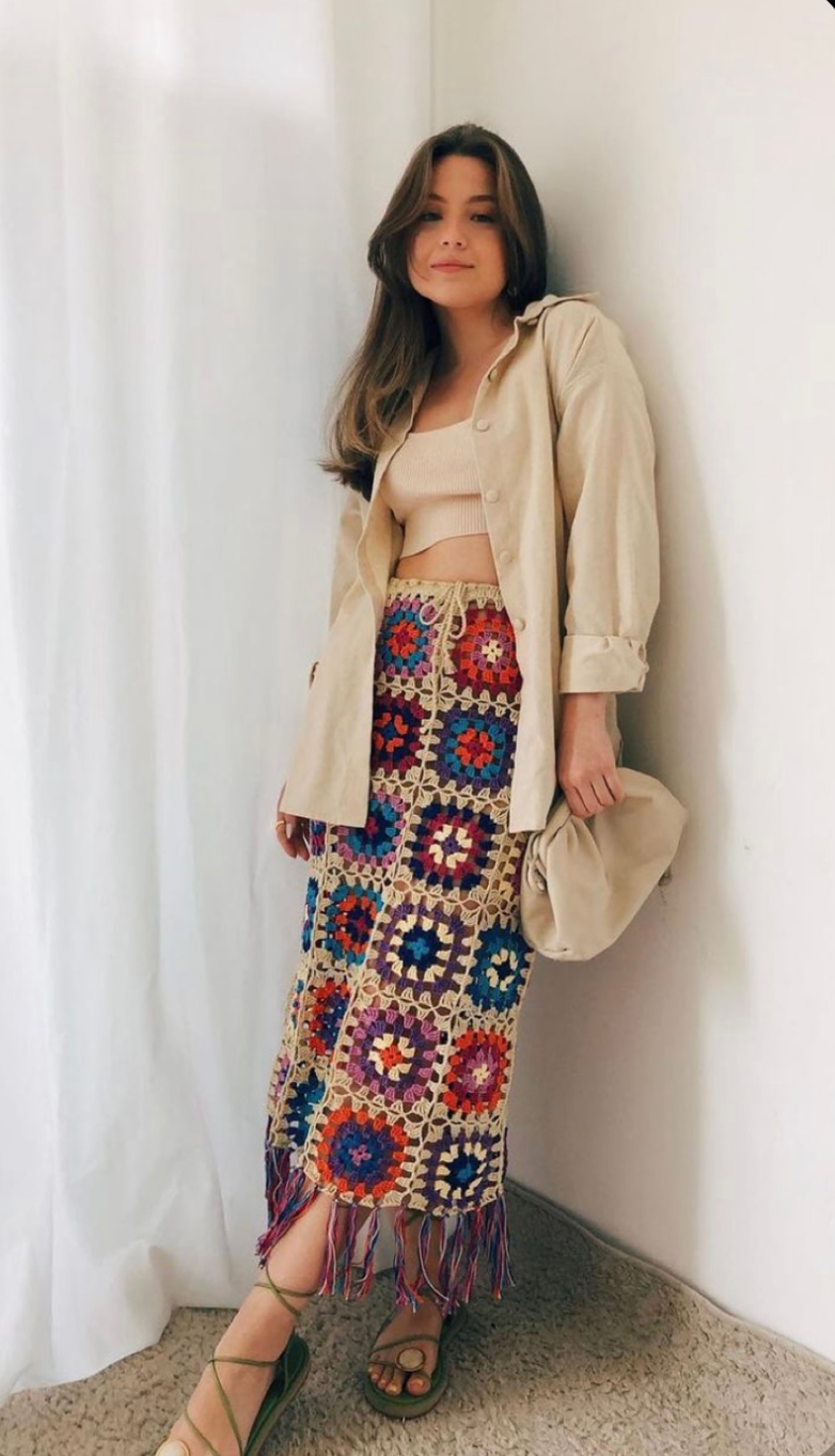 Saias de crochê multicoloridas