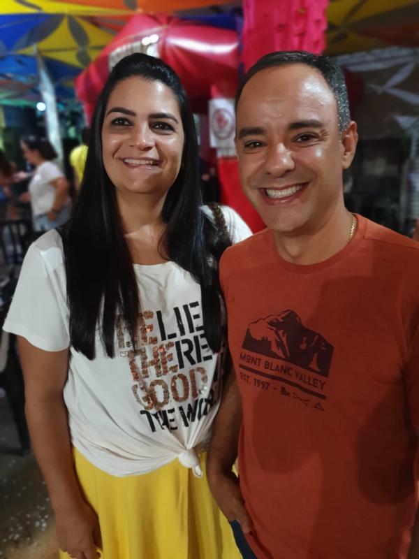 Thais e Fernando Deienno