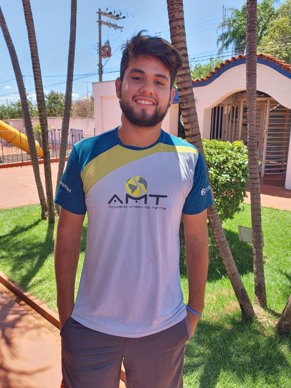 Paulo  Vitor  Parreiras