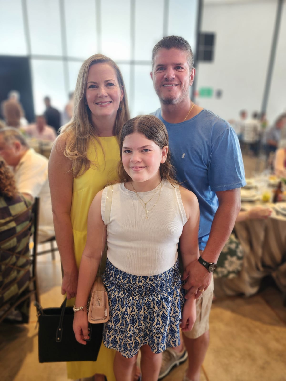 Mariana,  Alessandra e Rafael Basagli