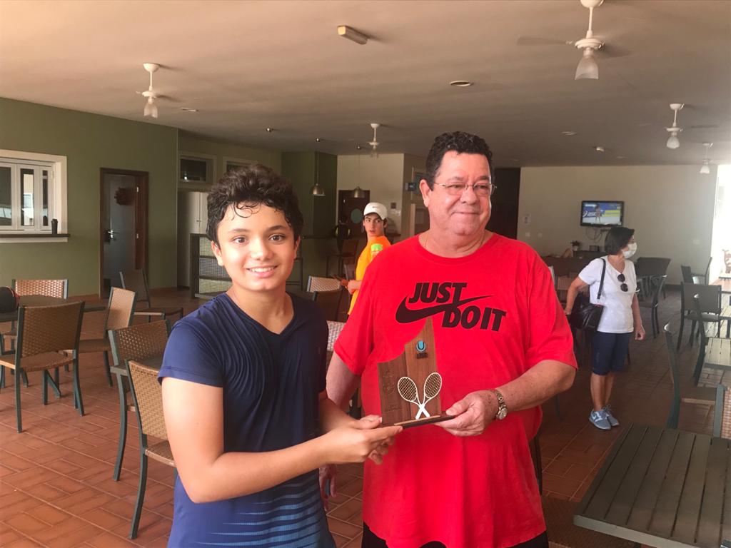 Vicente Costa, campeão.