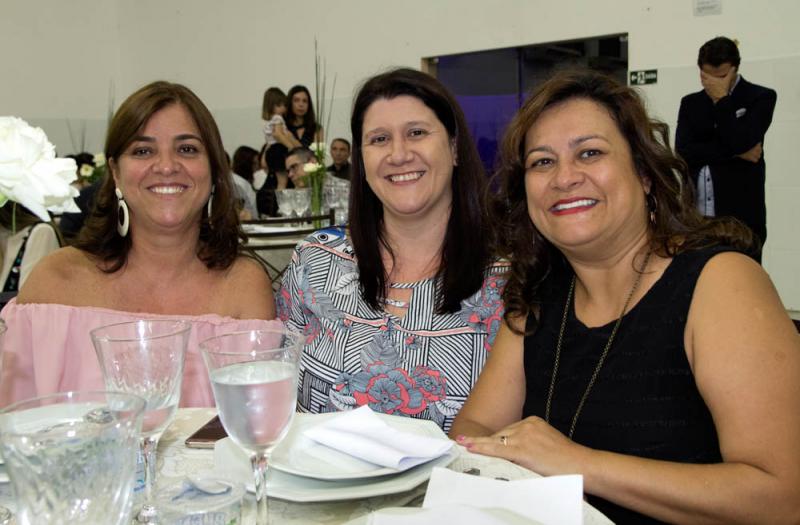 Jane, Lais Peres, Adriana