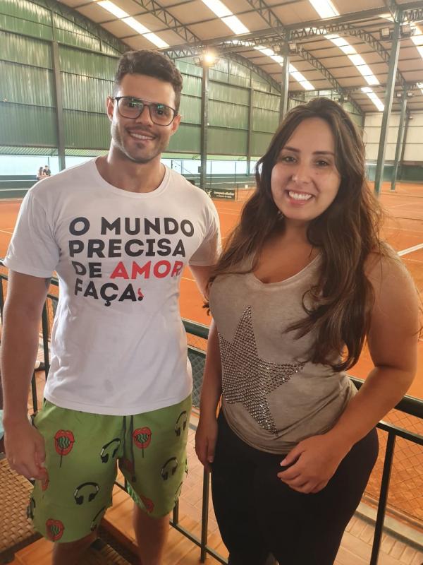 Vinícius  Magalhães, Sarita  Schweiger