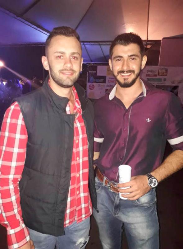 Yuri  Tuzzi, Felipe  Campos