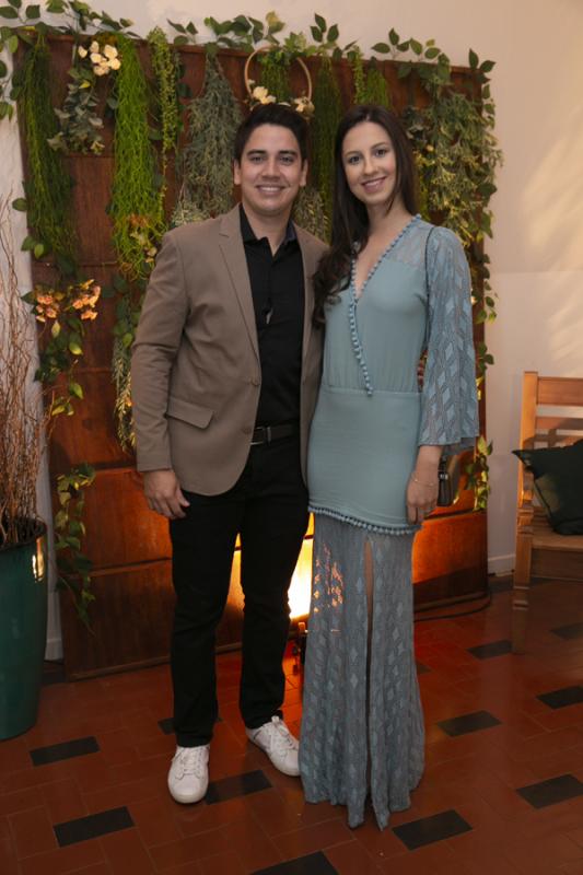 Thaina Guin, Leonardo Araújo