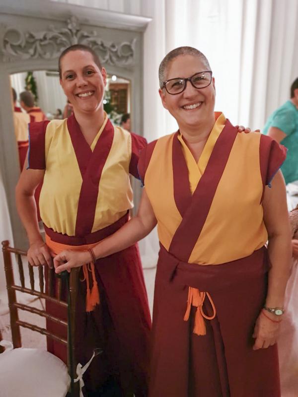 As monjas Kadampa, Kelsang Chogyap e Kelsang Norwang