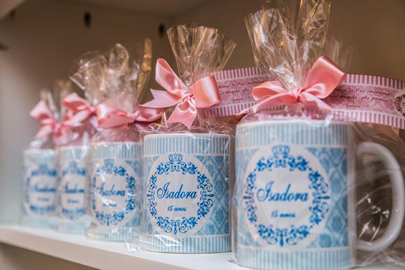 Customização de canecas de Blue Gráfica Express