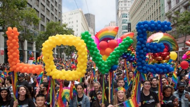 As paradas do orgulho LGBT que acontecem todos os anos nas principais cidades do mundo começaram por causa da revolta de Stonewall. Foto: AFP.