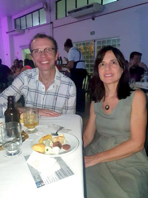 Carlos  Eduardo  e Adriana  Mauad  Sacramento