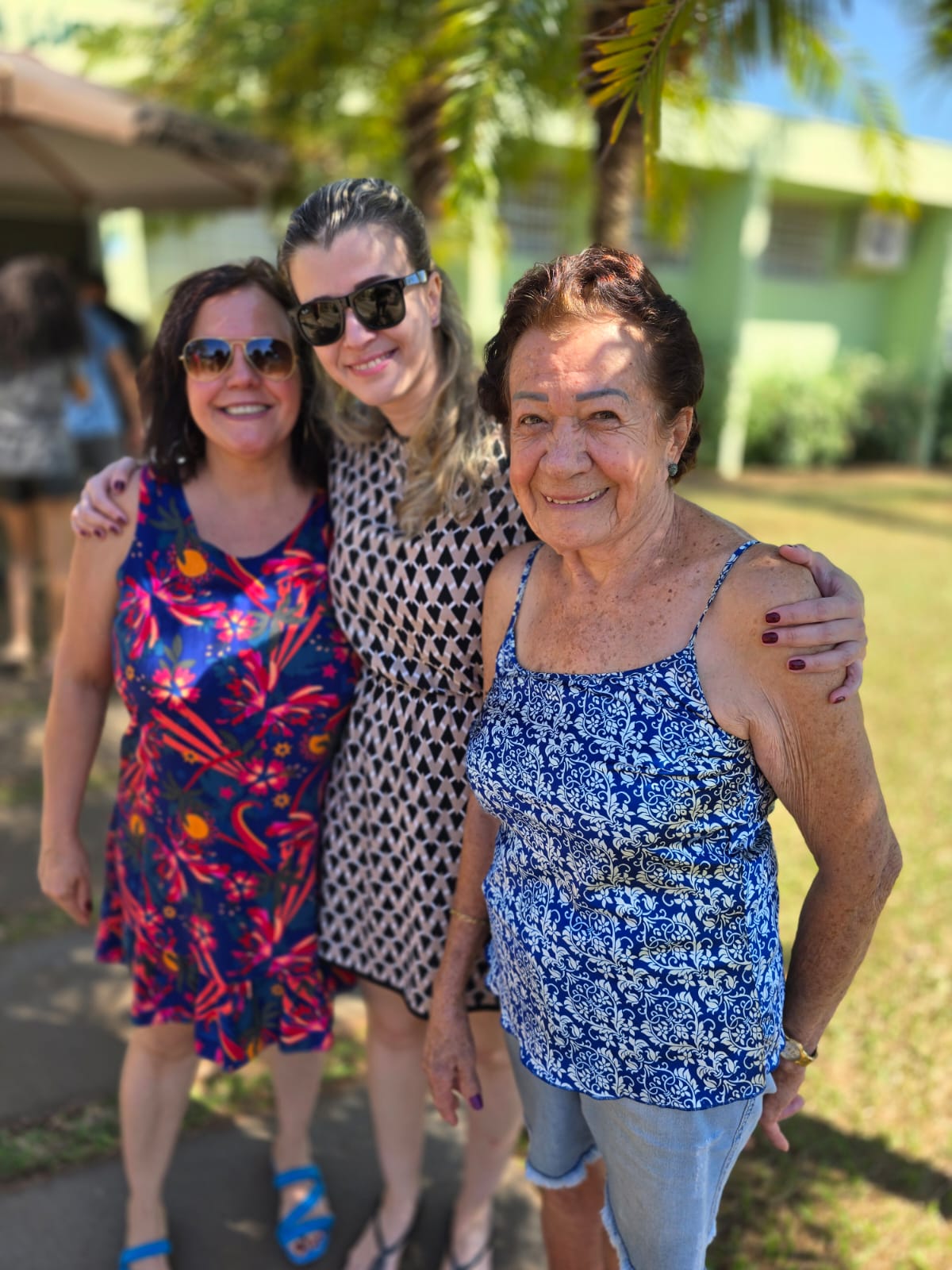 Cristina, Daniela  e Ivani Florentino